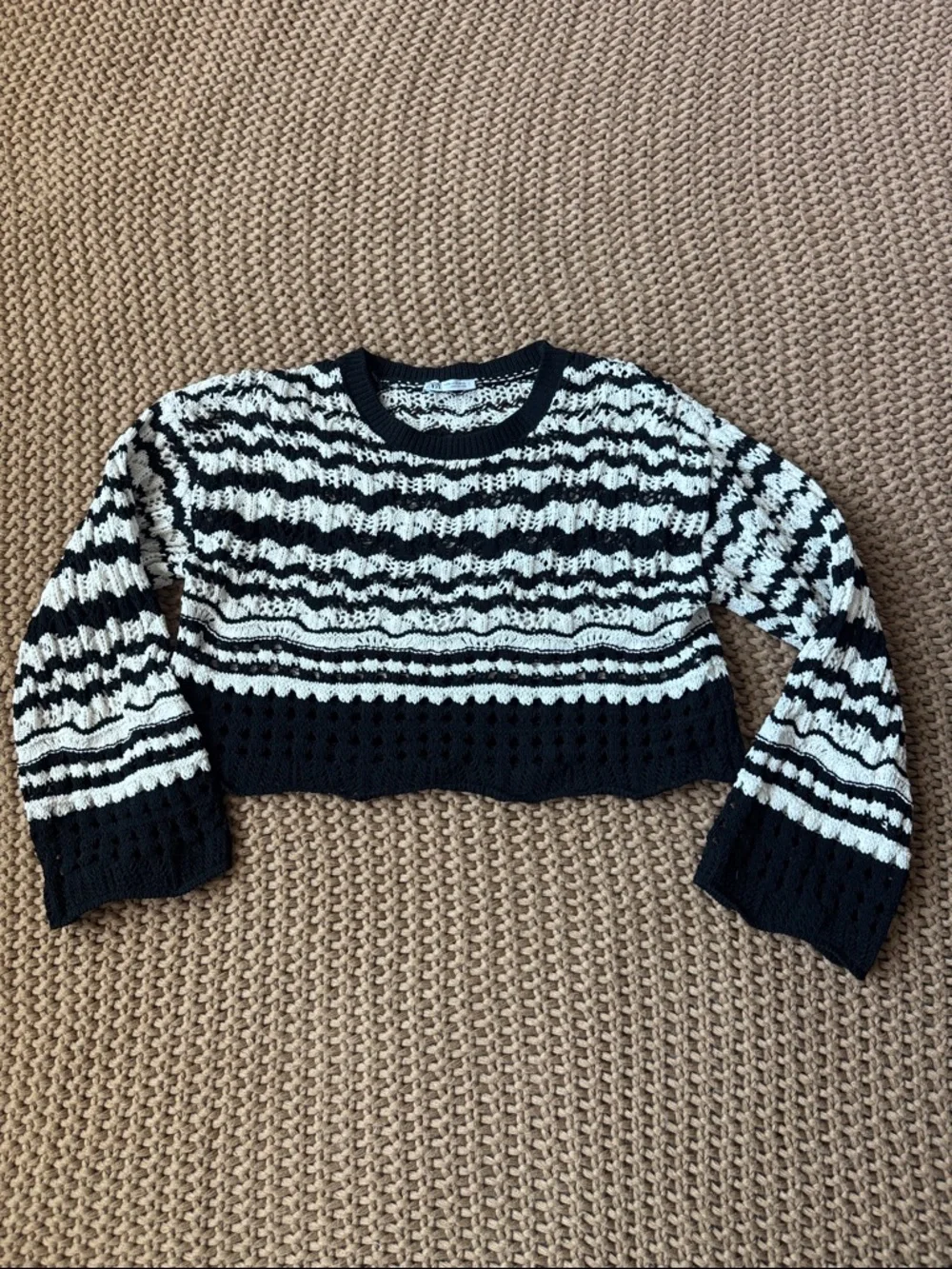 ZARA Black & White Open-Knit Striped Crochet Crop Sweater Top Women’s Size Small